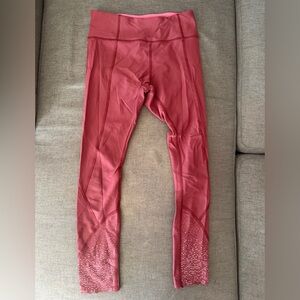 lululemon Leggings - Burgundy - Size 4 - Scalloped + Reflective detail